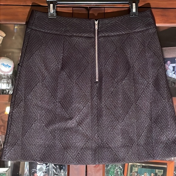 Oliver Bonas Textured Black Skirt 12 - Picture 7 of 8